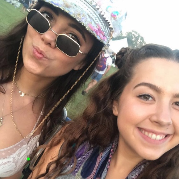 Meet your Posher, Molly - Picture 1 of 1